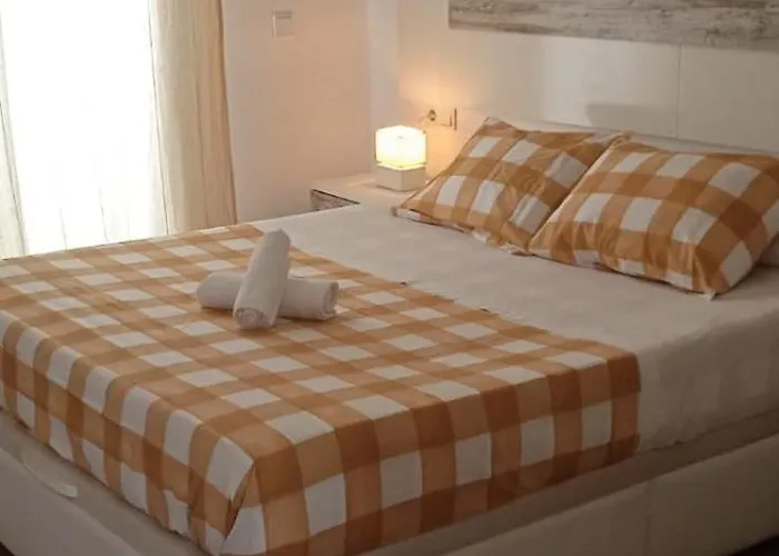 Apartamentos Costa De La Luz Bejar 28-30